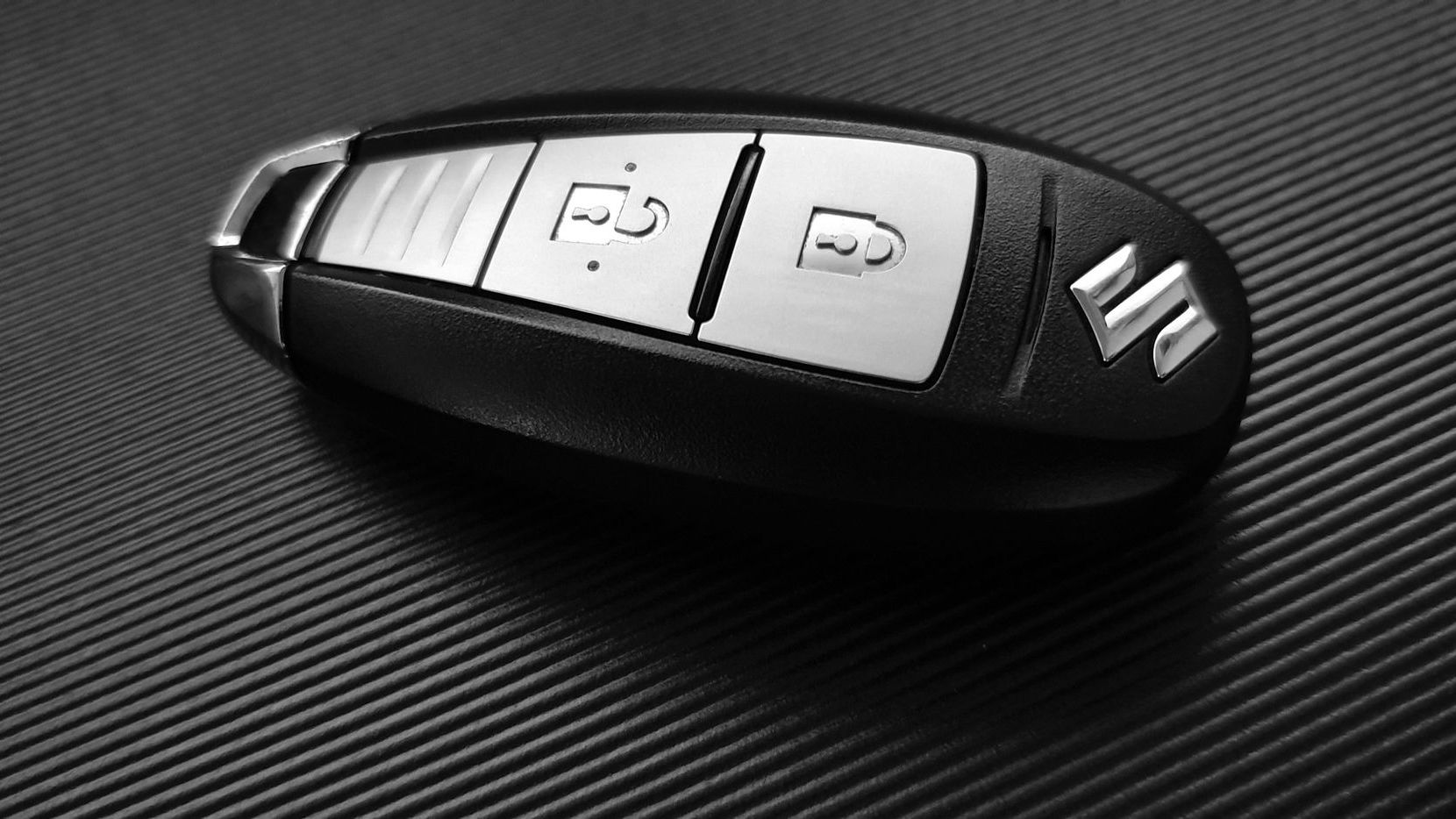 Kluczyk samochodowy z pilotem – dorabianie kluczy samochodowych